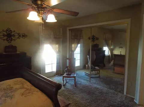 1612 E Vine Ct, Visalia, CA 93292 photo 12