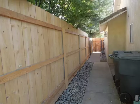 1612 E Vine Ct, Visalia, CA 93292 photo 17
