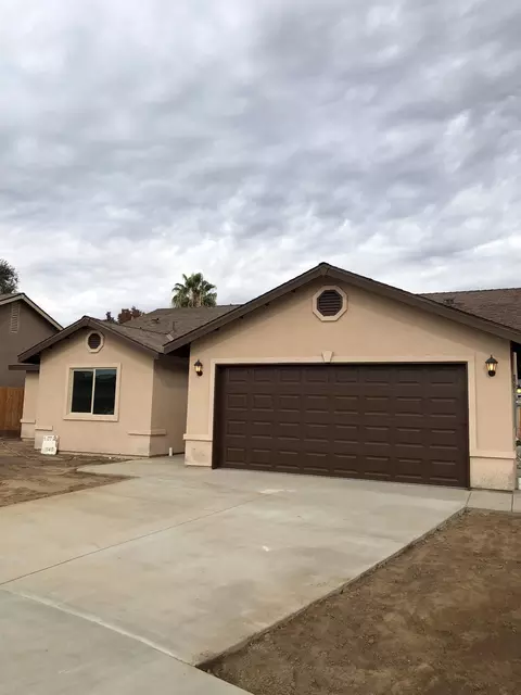 1140 E Vine Ct, Visalia, CA 93292 photo 1
