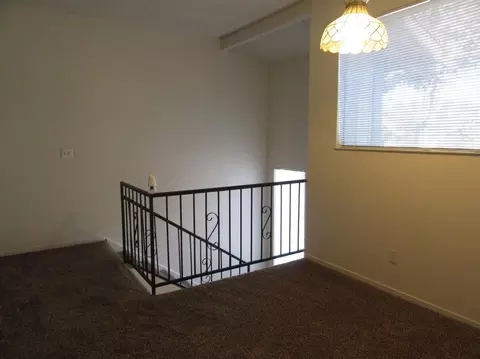2006 E Harold Ave, Visalia, CA 93292 photo 9