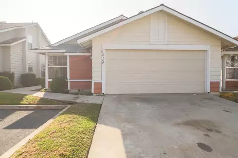1429 E Sunnyview Ave, Visalia, CA 93292 photo 2