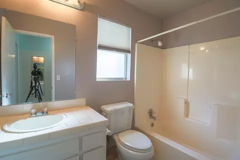 1429 E Sunnyview Ave, Visalia, CA 93292 photo 20