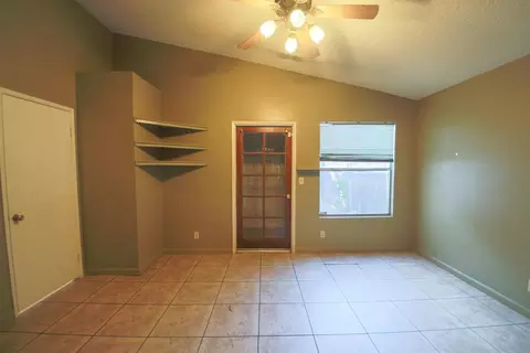 1429 E Sunnyview Ave, Visalia, CA 93292 photo 15