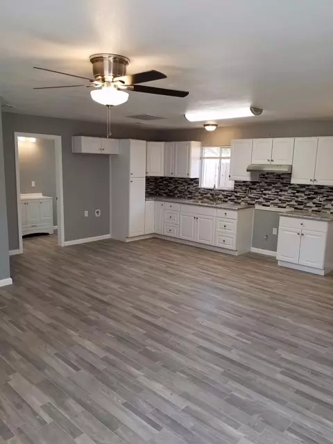 139 S E St, Tulare, CA 93274 photo 18