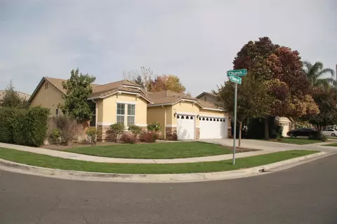 122 E Reese Ave, Visalia, CA 93277 photo 5