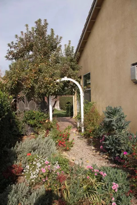 122 E Reese Ave, Visalia, CA 93277 photo 33