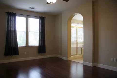 122 E Reese Ave, Visalia, CA 93277 photo 20