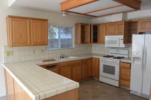 3619 E Sycamore, Visalia, CA 93292 photo 8