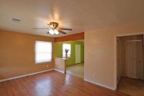 711 E Laurel Ave, Visalia, CA 93292 photo 9