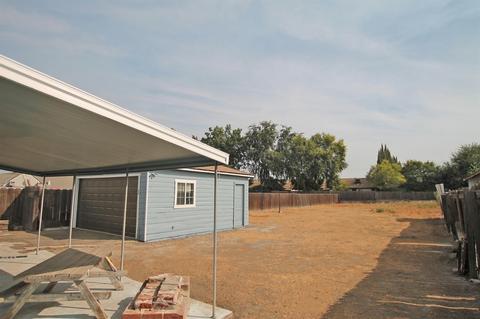 711 E Laurel Ave, Visalia, CA 93292 photo 29