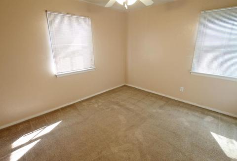 711 E Laurel Ave, Visalia, CA 93292 photo 23