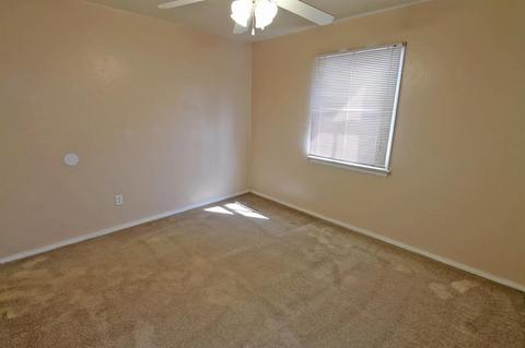 711 E Laurel Ave, Visalia, CA 93292 photo 26