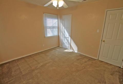 711 E Laurel Ave, Visalia, CA 93292 photo 24