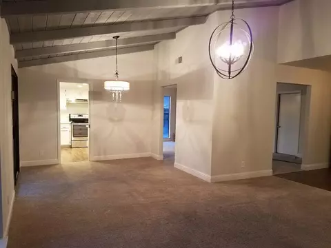 800 E Northridge Dr, Dinuba, CA 93618 photo 9