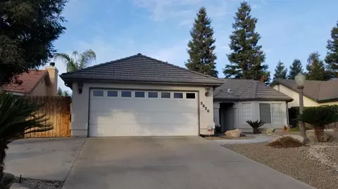 3920 E Acequia Ave, Visalia, CA 93292 photo 2