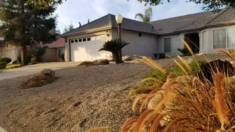 3920 E Acequia Ave, Visalia, CA 93292 photo 8