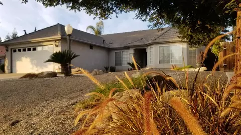 3920 E Acequia Ave, Visalia, CA 93292 photo 1