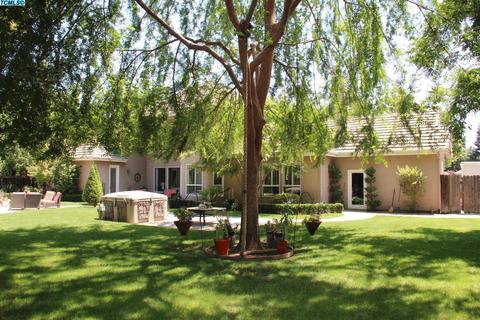 3542 E Hillcrest Ave, Visalia, CA 93292 photo 36