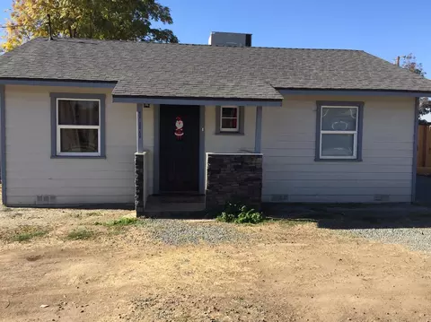 804 E K Ave, Visalia, CA 93292 photo 1