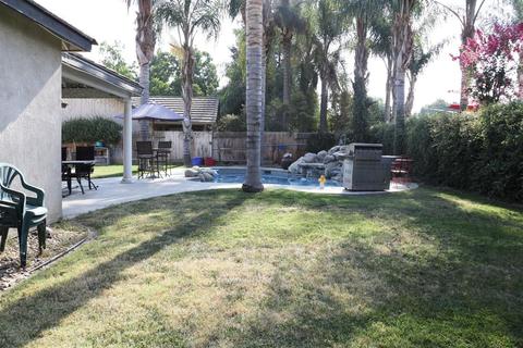 523 E Oakridge Ct, Visalia, CA 93292 photo 20