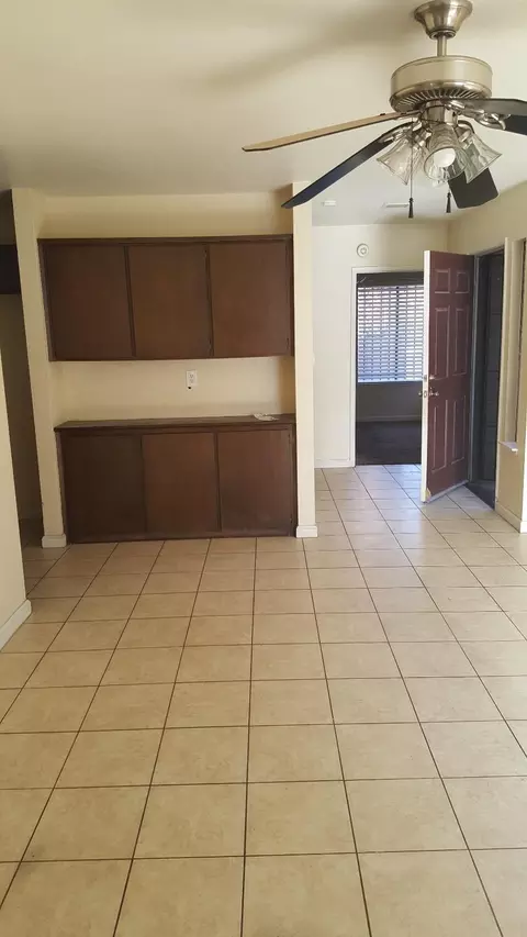 739 E Prospect Ave, Visalia, CA 93292 photo 8