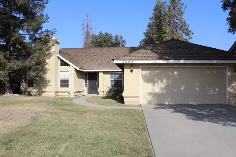 2924 E Pershing Ct, Visalia, CA 93292 photo 1