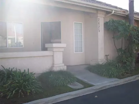 2425 Capitol Ct, Tulare, CA 93274 photo 1