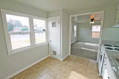 426 Pine St, Modesto, CA 95351 photo 14