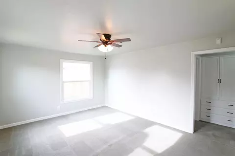 426 Pine St, Modesto, CA 95351 photo 8
