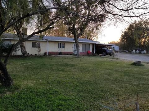 20067 Lacey Blvd, Lemoore, CA 93245 photo 1