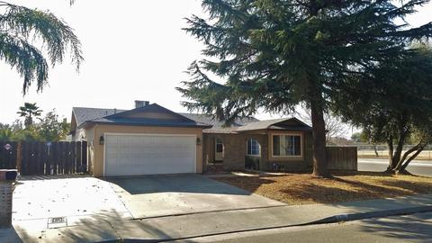 571 Tamarack Ln, Lemoore, CA 93245 photo 3