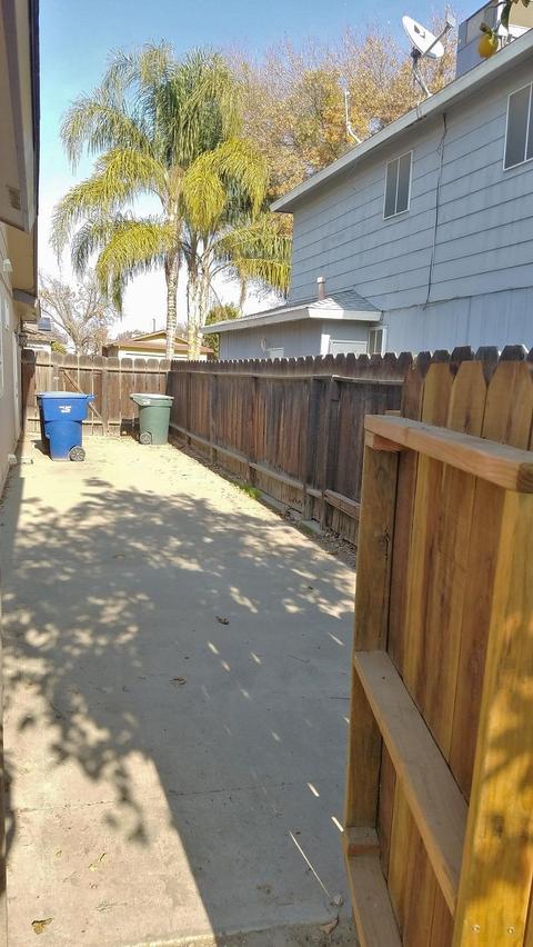 571 Tamarack Ln, Lemoore, CA 93245 photo 28