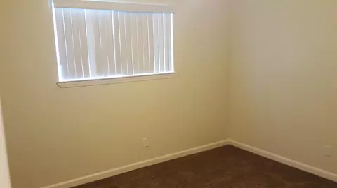 306 N E St, Tulare, CA 93274 photo 13