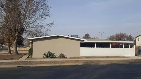 306 N E St, Tulare, CA 93274 photo 3