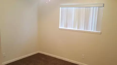 306 N E St, Tulare, CA 93274 photo 11