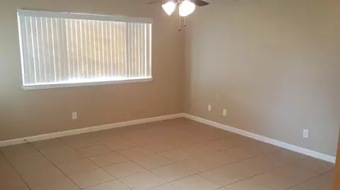 306 N E St, Tulare, CA 93274 photo 6