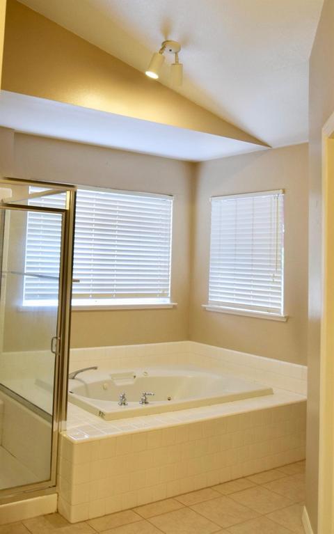 1592 Mckelvy Ave, Clovis, CA 93611 photo 13