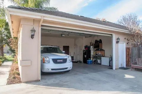 4424 E Sycamore Ct, Visalia, CA 93292 photo 47