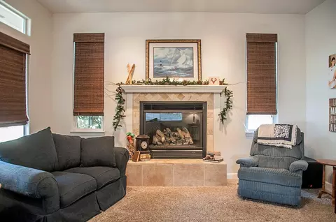 4424 E Sycamore Ct, Visalia, CA 93292 photo 11