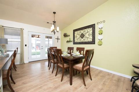 148 E Robin Ave, Visalia, CA 93291 photo 6