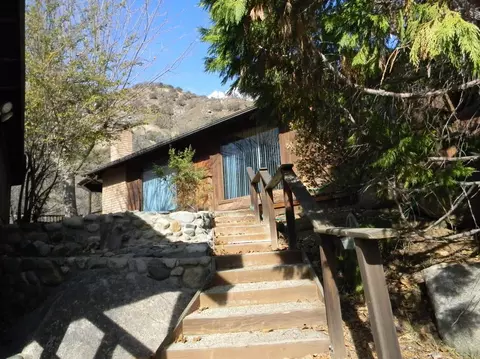 44335 Dinely Dr, Three Rivers, CA 93271 photo 2