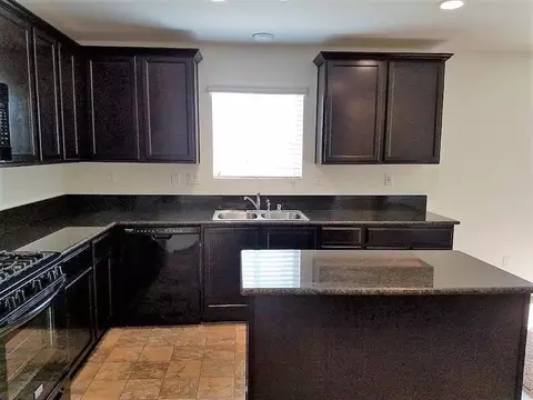 2297 Eldridge Ave, Tulare, CA 93274 photo 3