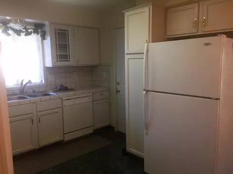 315 Evergreen Ave, Visalia, CA 93277 photo 16