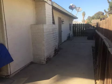 315 Evergreen Ave, Visalia, CA 93277 photo 29