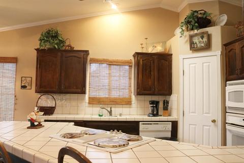 297 Mitchell Ave, Tulare, CA 93274 photo 6