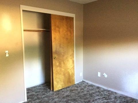 1932 E Vassar Dr, Visalia, CA 93292 photo 4