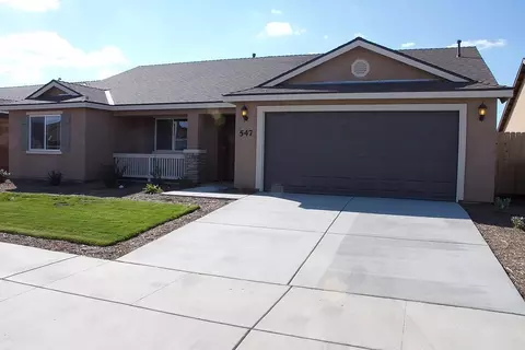 547 Alpha St, Tulare, CA 93274 photo 3