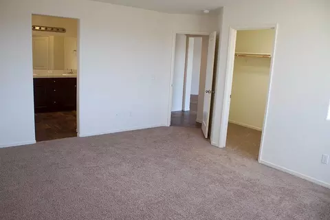 547 Alpha St, Tulare, CA 93274 photo 9