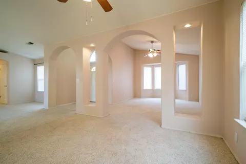 256 Riviera Dr, Lemoore, CA 93245 photo 7