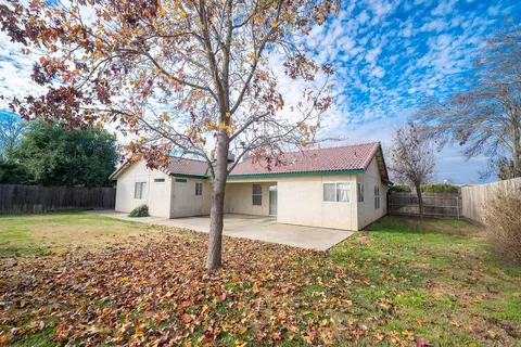 256 Riviera Dr, Lemoore, CA 93245 photo 31